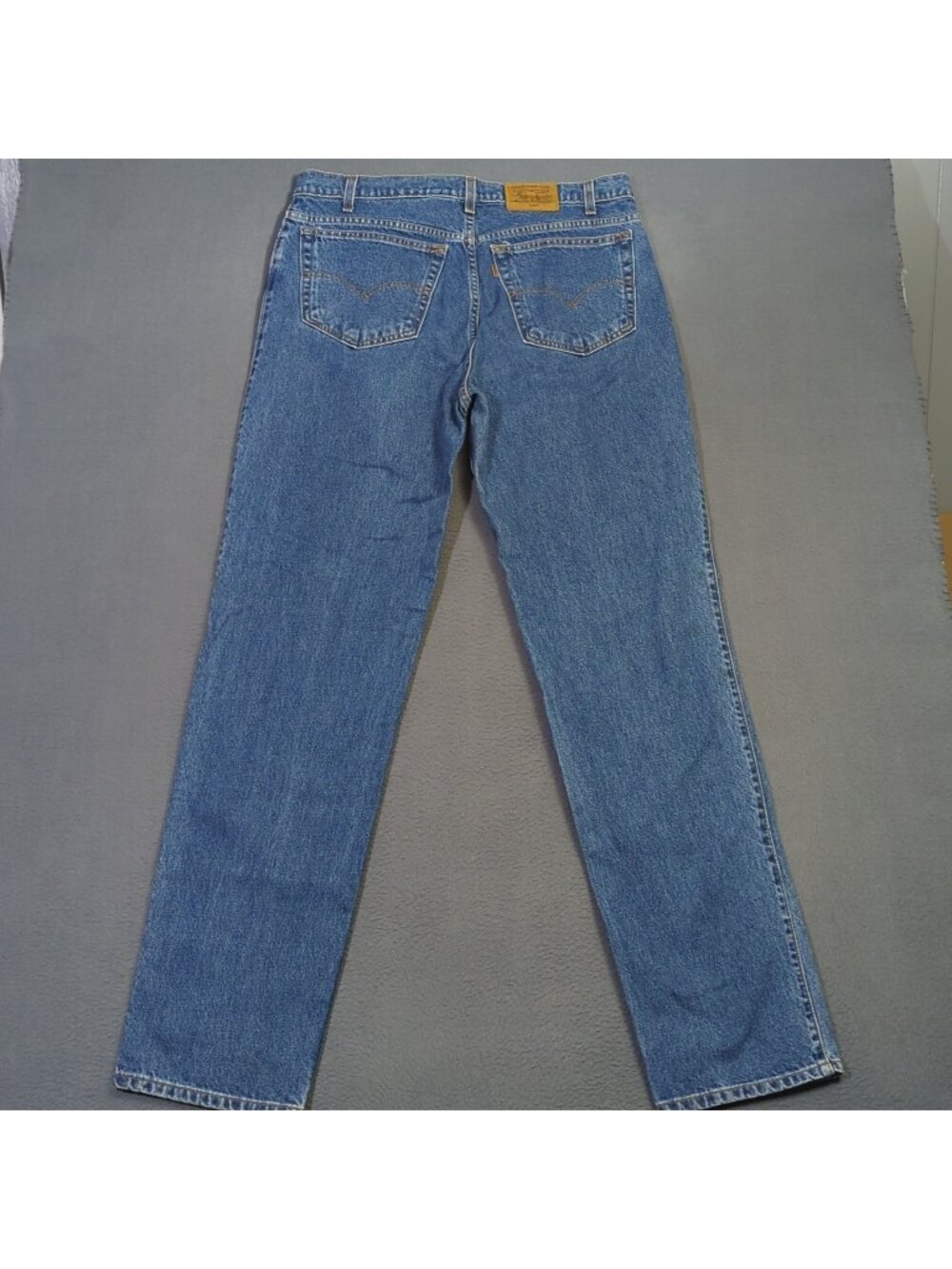Levi's VTG Jeans Men's 38x36 Fits 36x36 Blue 540 Relaxed Fit Brown Tab - Picture 3 of 15